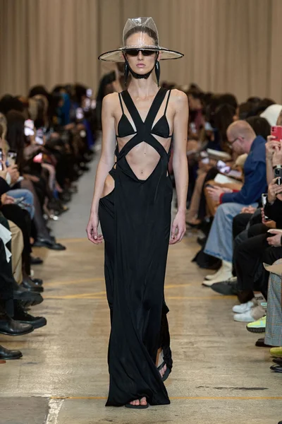 Look 43